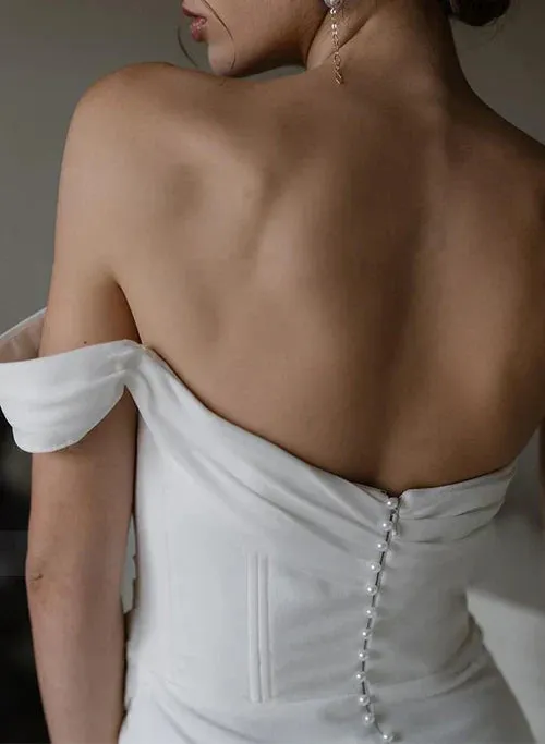 Elegant Sheath One-Shoulder Sleeveless Satin Wedding Dresses with Slit